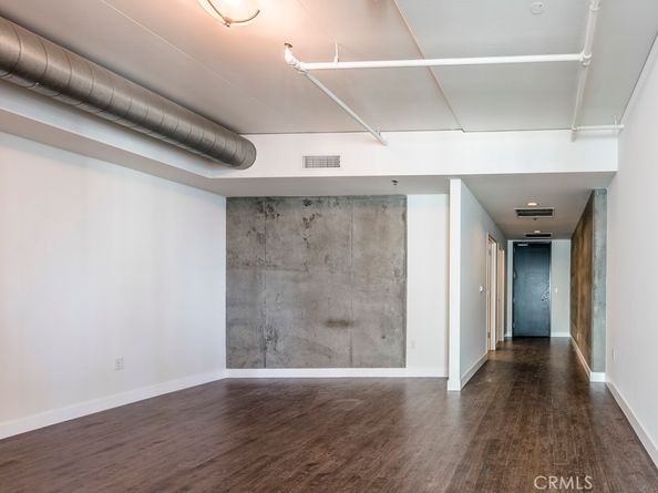 1111 S Grand, Los Angeles CA 90015