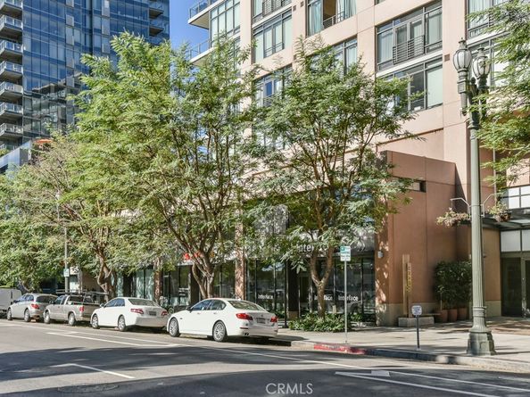 1111 S Grand, Los Angeles CA 90015