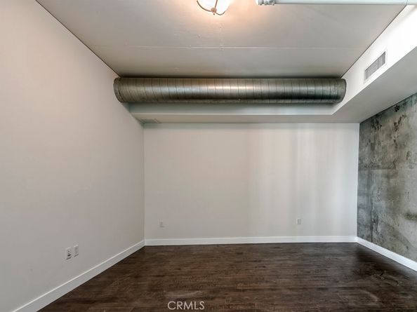 1111 S Grand, Los Angeles CA 90015