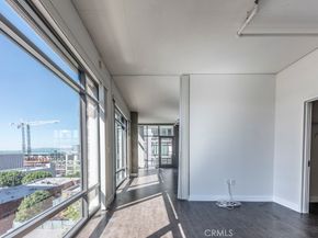 1111 S Grand, Los Angeles CA 90015