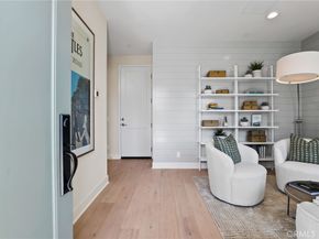 19071 Main Street 117, Huntington Beach CA 92648