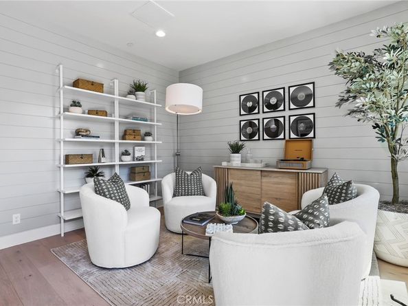 19071 Main Street 117, Huntington Beach CA 92648