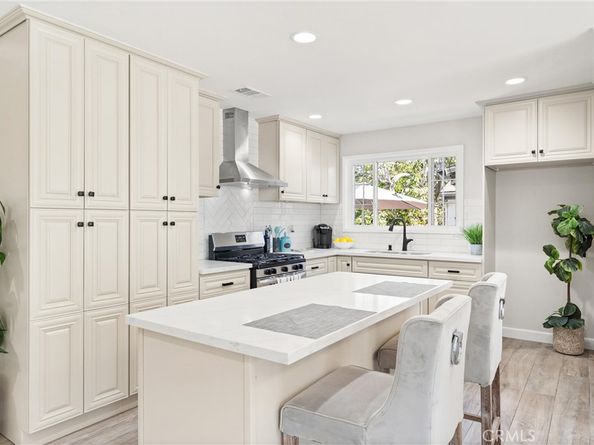 6557 E Walkerton Street, Long Beach CA 90808