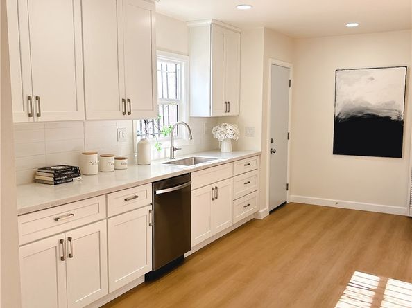 6515 Cimarron, Los Angeles CA 90047