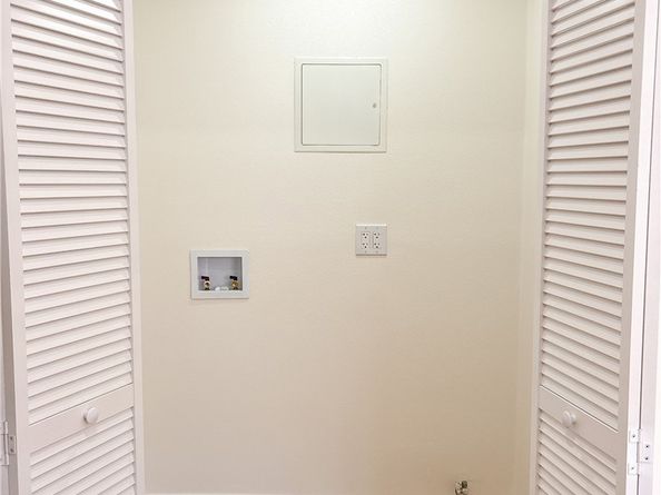 6515 Cimarron, Los Angeles CA 90047