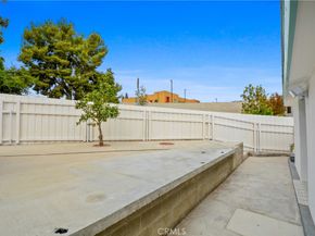 4910 Gratian, East Los Angeles CA 90022
