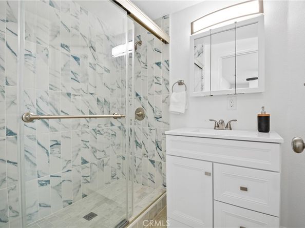 4910 Gratian, East Los Angeles CA 90022