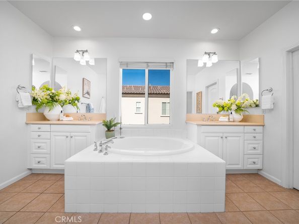 883 Terrace Lane Way W 1, Diamond Bar CA 91765