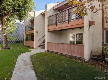 1052 S Idaho