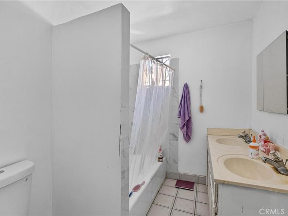 1139 E 82nd, Los Angeles CA 90001