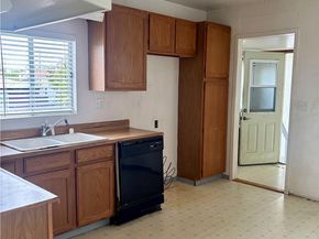 1221 W 13th Street, San Pedro CA 90731