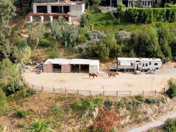 1119 Linda Flora Drive, Los Angeles CA 90049