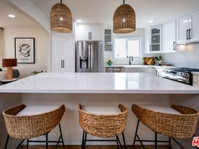2122 S Harcourt Avenue, Los Angeles CA 90016