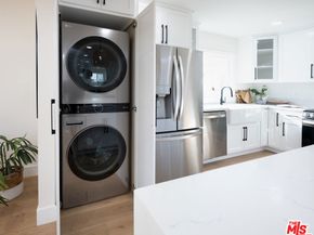 2122 S Harcourt Avenue, Los Angeles CA 90016