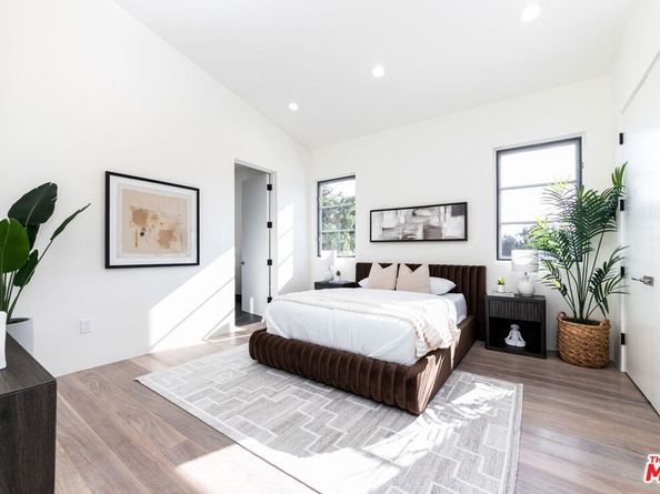 526 N Plymouth Boulevard, Los Angeles CA 90004