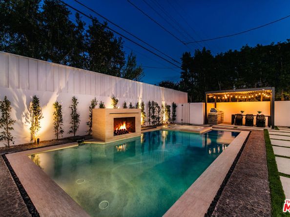 526 N Plymouth Boulevard, Los Angeles CA 90004