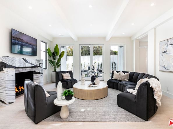 526 N Plymouth Boulevard, Los Angeles CA 90004