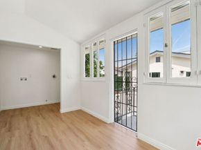 227 W 41st Street, Los Angeles CA 90037