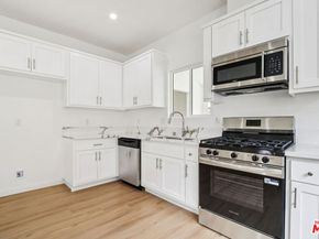 227 W 41st Street, Los Angeles CA 90037