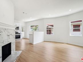 227 W 41st Street, Los Angeles CA 90037