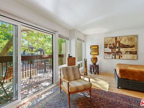 950 N Kings Road 106, West Hollywood CA 90069