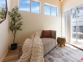 1013 16th Street 104, Santa Monica CA 90403