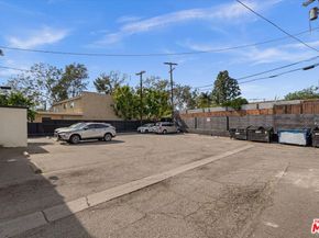 12515 Saticoy Street, North Hollywood CA 91605