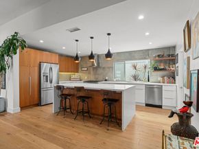 5051 Noble Avenue, Sherman Oaks CA 91403