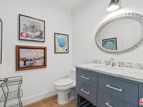 5051 Noble Avenue, Sherman Oaks CA 91403