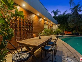 5051 Noble Avenue, Sherman Oaks CA 91403