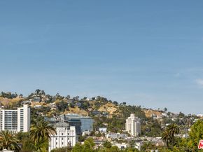 928 N Croft Avenue 303, West Hollywood CA 90069