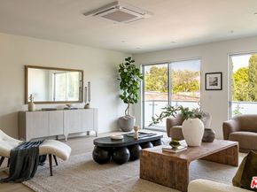 928 N Croft Avenue 303, West Hollywood CA 90069