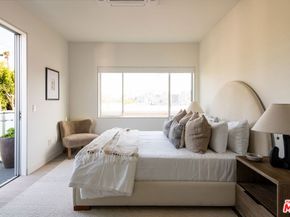 928 N Croft Avenue 303, West Hollywood CA 90069