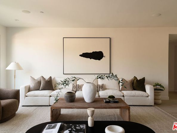 928 N Croft Avenue 303, West Hollywood CA 90069