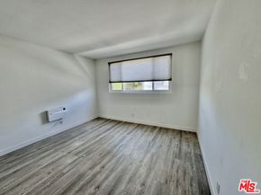 5346 Fairview Boulevard, Los Angeles CA 90056