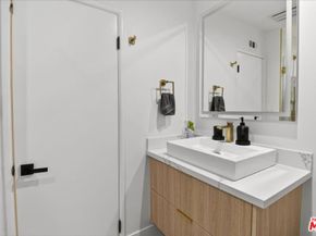 15440 Hamner Drive, Los Angeles CA 90077
