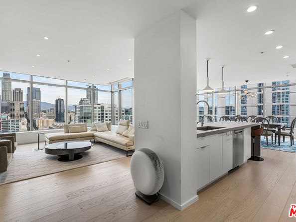 1155 S Grand Avenue 2109, Los Angeles CA 90015