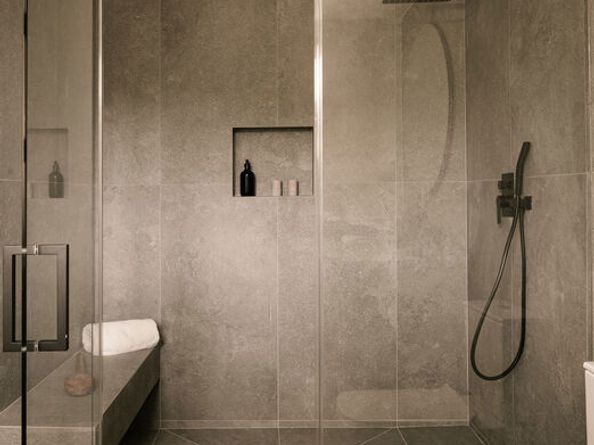 2608 Zorada Drive, Los Angeles CA 90046