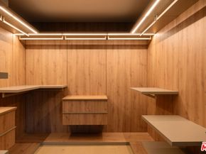 2608 Zorada Drive, Los Angeles CA 90046