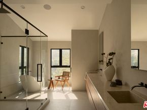 2608 Zorada Drive, Los Angeles CA 90046