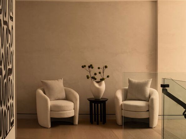 2608 Zorada Drive, Los Angeles CA 90046