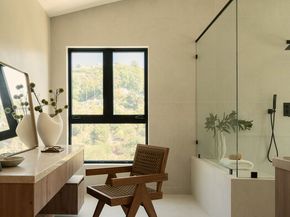 2608 Zorada Drive, Los Angeles CA 90046