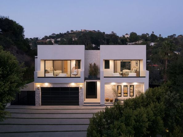 2608 Zorada Drive, Los Angeles CA 90046