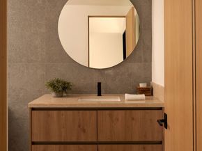 2608 Zorada Drive, Los Angeles CA 90046