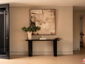 2608 Zorada Drive, Los Angeles CA 90046