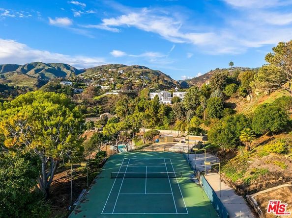 17366 W Sunset Boulevard 206, Pacific Palisades CA 90272