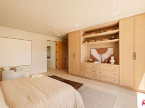 636 N Laurel Avenue, Los Angeles CA 90048