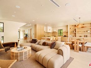 636 N Laurel Avenue, Los Angeles CA 90048