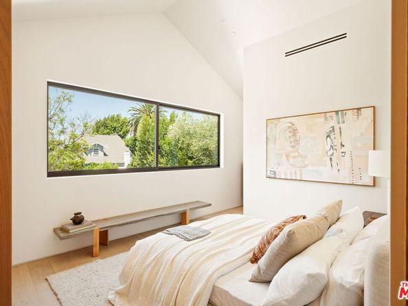 636 N Laurel Avenue, Los Angeles CA 90048