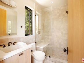 636 N Laurel Avenue, Los Angeles CA 90048